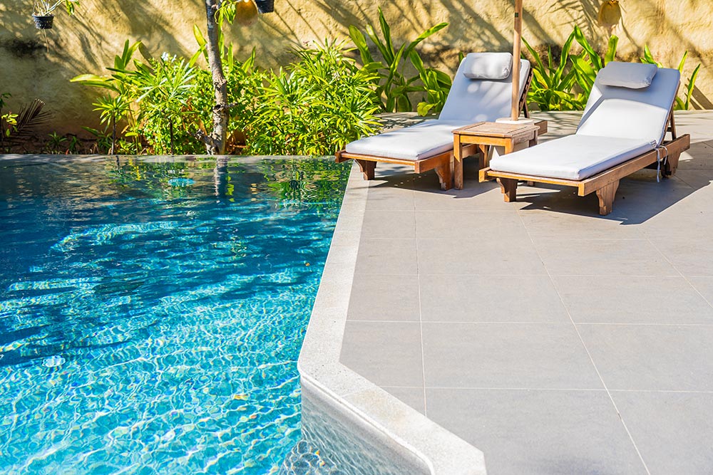 Choosing the Right Pavers for Your Swimming Pool: A Comprehensive Guide