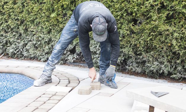 Pourquoi Toujours Engager un Professionnel pour l’Installation de Pavé-Uni